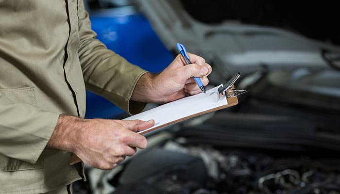 Kfz Gutachter Düsseldorf – Stern GmbH – Experten für präzise Fahrzeugbewertungen